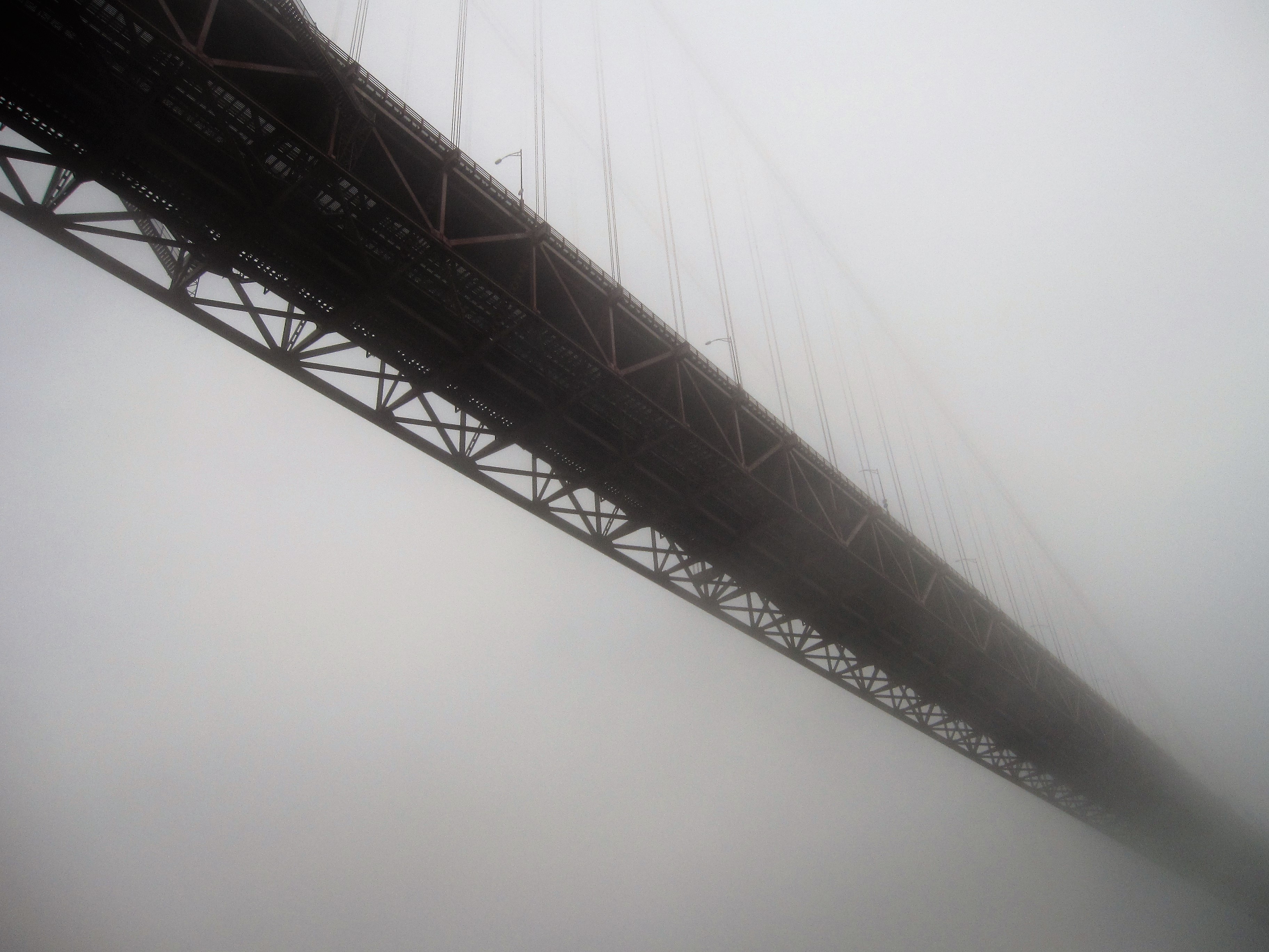 25 de ABRIL BRIDGE